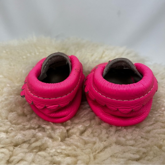 Freshly Picked Soft Sole Leather Moccasins Mocs Pink Baby Size 2 Mary Jane - Picture 10 of 11